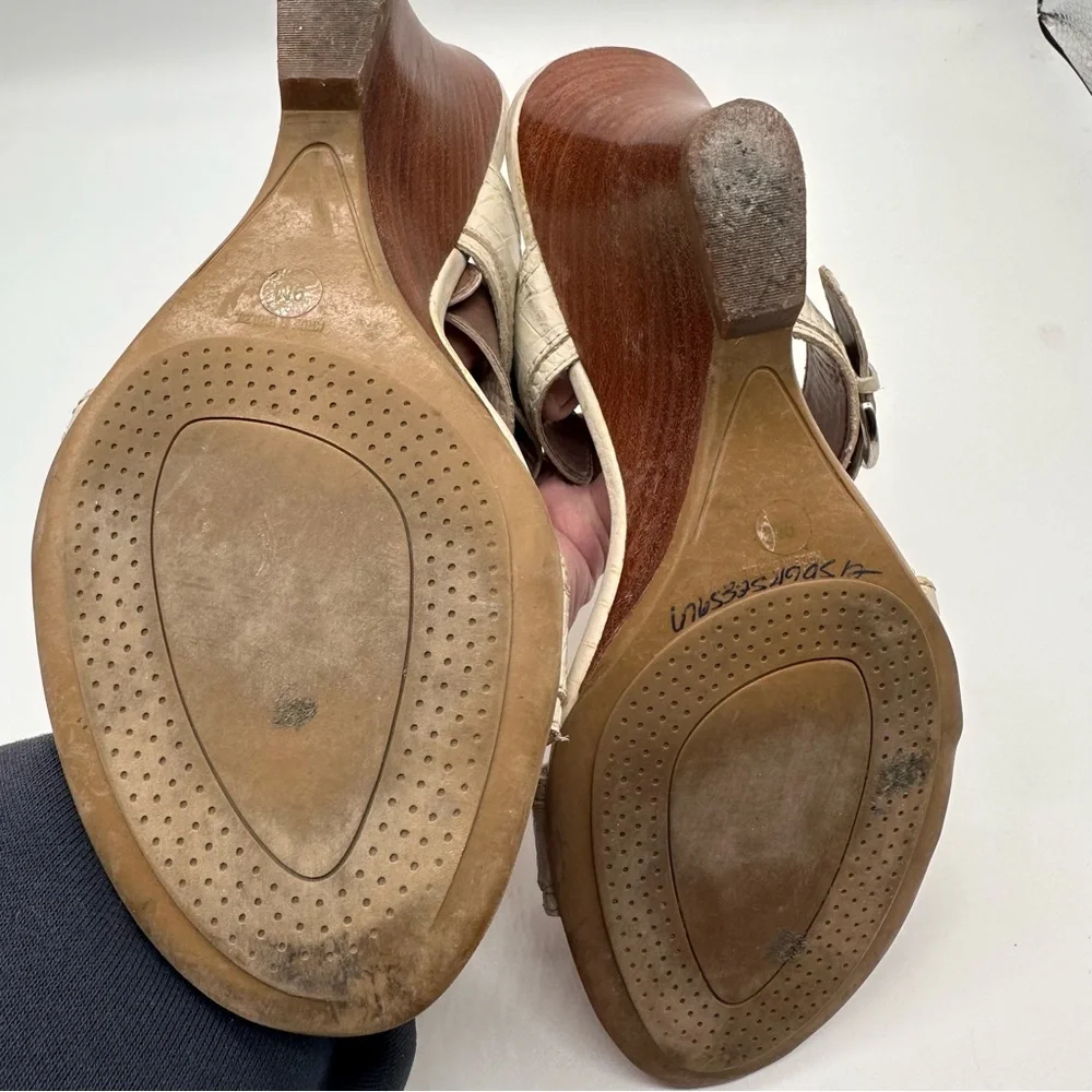 Saluki Wedge Animal Embossed Heels by Nicole Vintage 9M